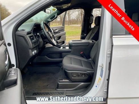 Used 2024 GMC Yukon XL SLE image 15