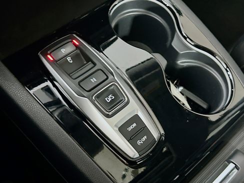 Used 2020 Honda Pilot Touring image 24