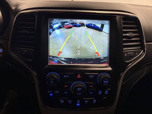 Used 2018 Jeep Grand Cherokee Trackhawk AWD/4WD image 21