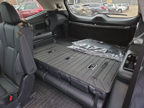 New 2026 Subaru Ascent Limited image 8