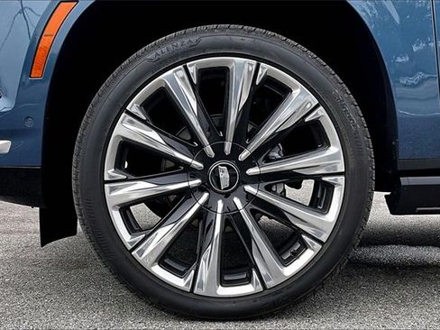 Used 2026 Cadillac Escalade Luxury w/ Touring Package image 35