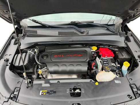 Used 2019 Jeep Compass Latitude image 24