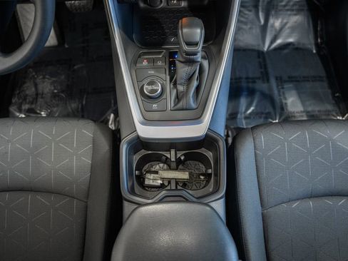 Used 2025 Toyota RAV4 XLE image 25