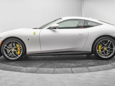 Certified 2024 Ferrari Roma image 5