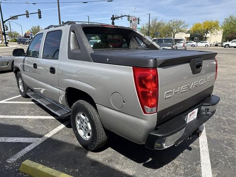 Used 2004 Chevrolet Avalanche 2WD image 3