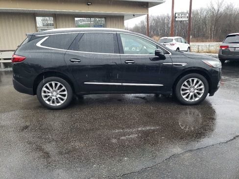 Used 2019 Buick Enclave Essence image 6