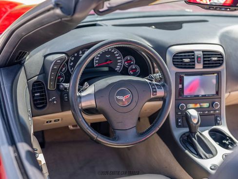 Used 2007 Chevrolet Corvette Convertible w/ Preferred Equipment Group RWD image 36