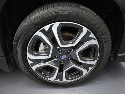 Used 2023 Subaru Ascent Limited AWD/4WD image 9
