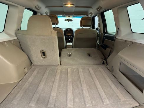 Used 2015 Jeep Patriot Latitude image 27