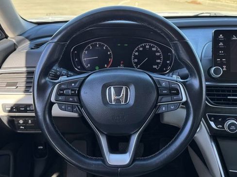 Used 2020 Honda Accord Touring image 13