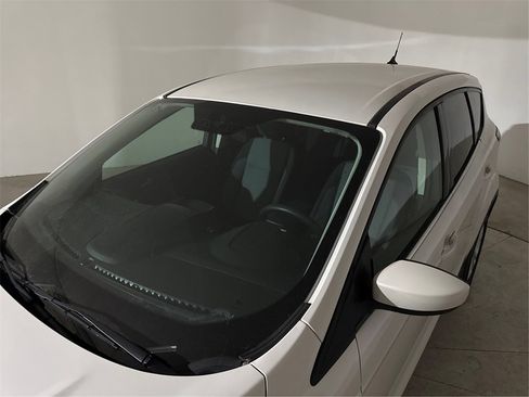 Used 2019 Ford Escape SE image 12