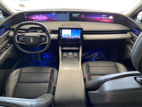 Used 2024 Lincoln Nautilus Reserve w/ Equipment Group 202A image 21