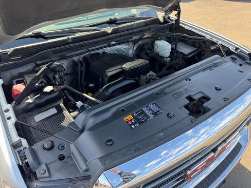 Used 2015 GMC Sierra 2500 4WD Double Cab 158.1 image 23