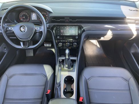 Used 2020 Volkswagen Passat 2.0T R-Line image 13