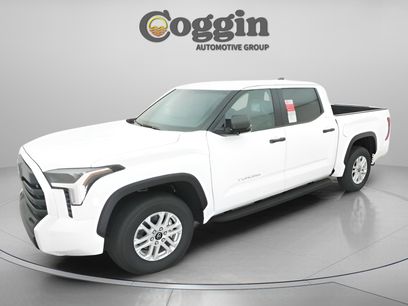 New 2026 Toyota Tundra SR5 w/ SR5 Convenience Package