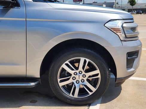 Used 2023 Ford Expedition XLT RWD image 8