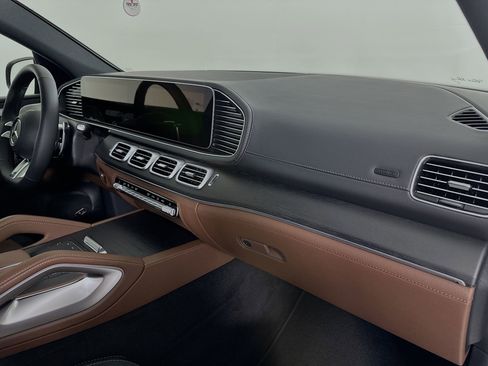 New 2026 Mercedes-Benz GLE 53 AMG 4MATIC Coupe image 32