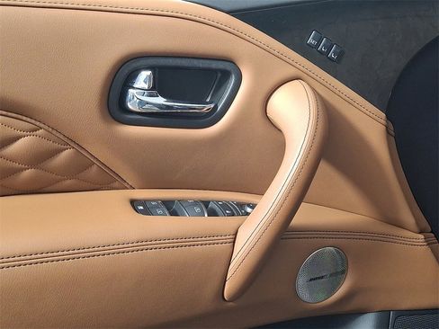 Certified 2024 INFINITI QX80 Sensory w/ All-Season Package image 17