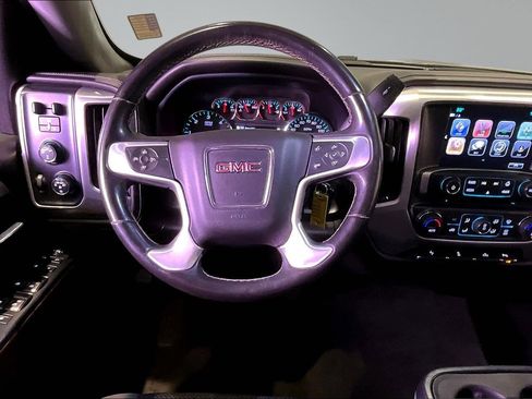 Used 2018 GMC Sierra 1500 SLE w/ SLE Value Package AWD/4WD image 9