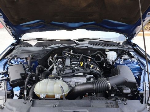 Used 2022 Ford Mustang Coupe RWD image 20