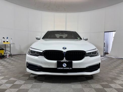Used 2019 BMW 530i xDrive AWD/4WD image 2