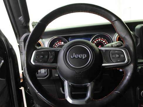 Used 2022 Jeep Gladiator Mojave w/ LED Lighting Group AWD/4WD image 8