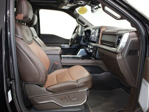 Used 2025 Ford F350 King Ranch w/ FX4 Off-Road Package AWD/4WD image 29