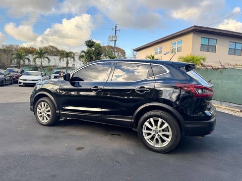 Used 2021 Nissan Rogue Sport S image 10