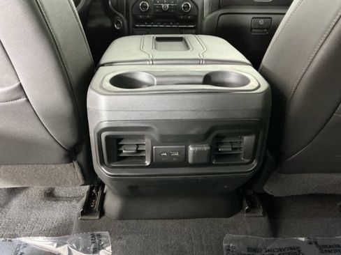 Used 2020 Chevrolet Silverado 1500 LT Trail Boss w/ Midnight Edition AWD/4WD image 23