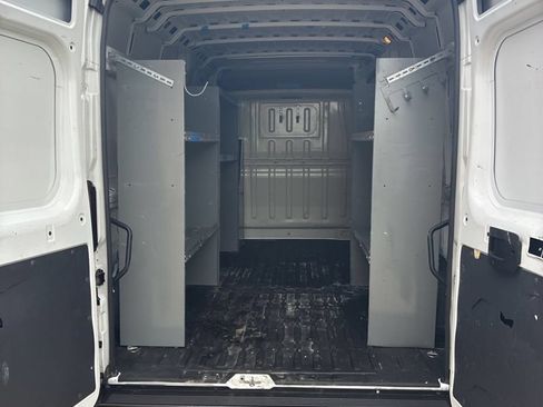 Used 2021 RAM ProMaster 2500 w/ Convenience Group FWD image 16