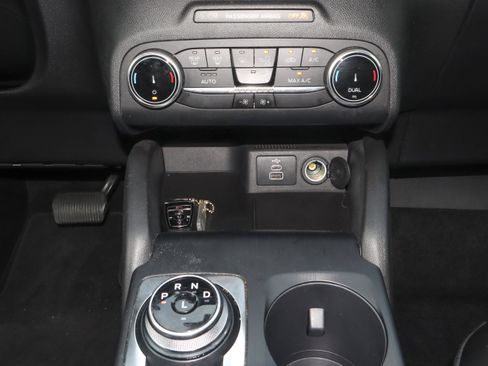 Used 2025 Ford Escape ST-Line FWD image 11
