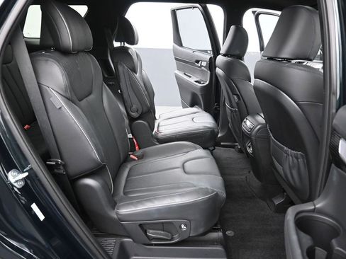 Used 2023 Hyundai Palisade Calligraphy image 12