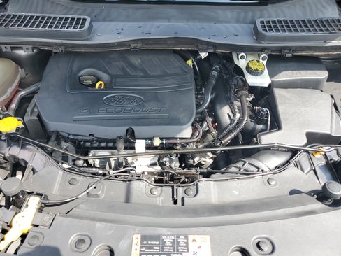 Used 2017 Ford Escape SE image 40