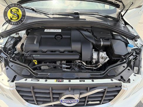 Used 2013 Volvo XC60 T6 R-Design AWD/4WD image 31