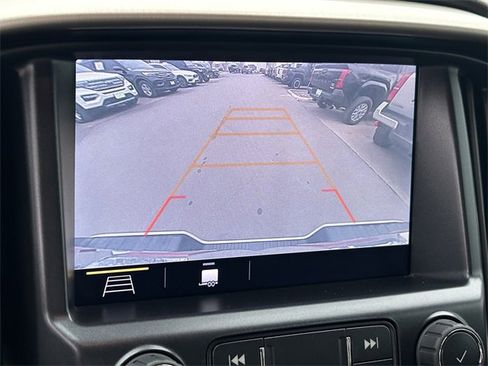 Used 2022 GMC Canyon Denali image 17