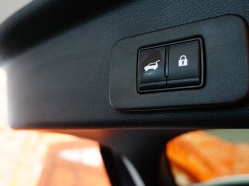 Certified 2025 Nissan Murano SV AWD/4WD image 44