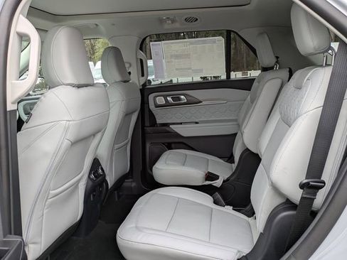 New 2026 Ford Explorer Platinum w/ LUX Leather Package image 14