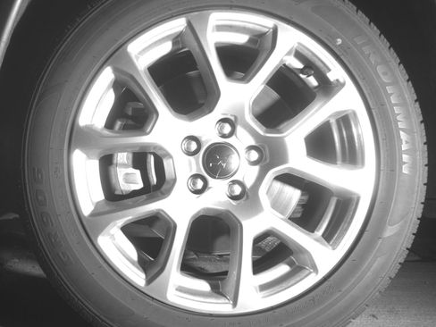 Used 2025 Jeep Compass Limited image 12