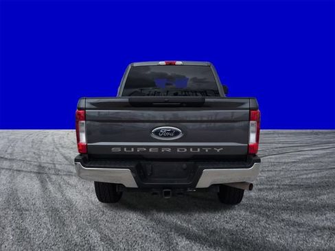 Certified 2019 Ford F250 XL w/ STX Appearance Package AWD/4WD image 5