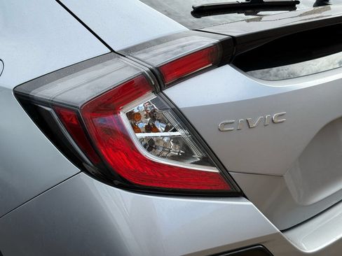 Used 2017 Honda Civic Sport Touring image 9
