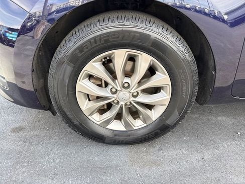 Used 2020 Kia Sedona LX FWD image 9