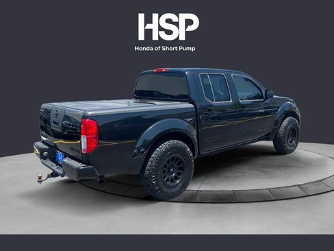 Used 2010 Nissan Frontier PRO-4X w/ Pro-4x Value Truck Pkg RWD image 5