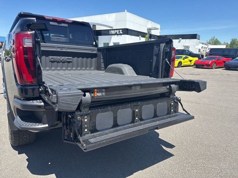 Used 2025 GMC Sierra 2500 Denali w/ Technology Package AWD/4WD image 33