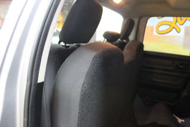Used 2019 RAM 1500 Express w/ Wheel & Sound Group AWD/4WD image 9