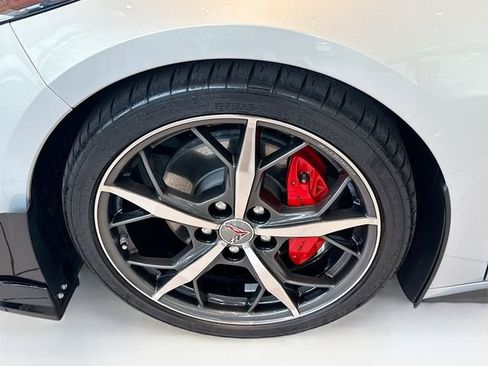 Used 2021 Chevrolet Corvette Stingray Premium Conv w/ 3LT RWD image 21