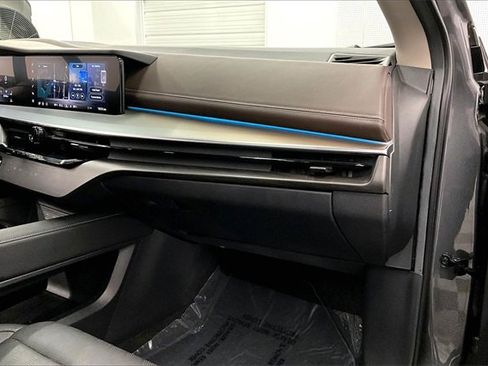 Used 2025 Nissan Murano Platinum image 16