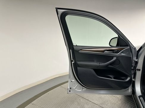 Used 2019 BMW X3 xDrive30i w/ Driving Assistance Package image 9