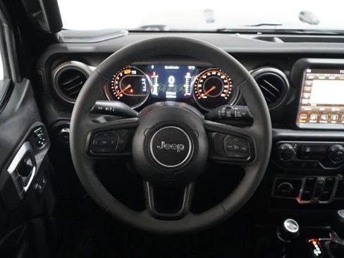 Used 2023 Jeep Wrangler Willys image 13