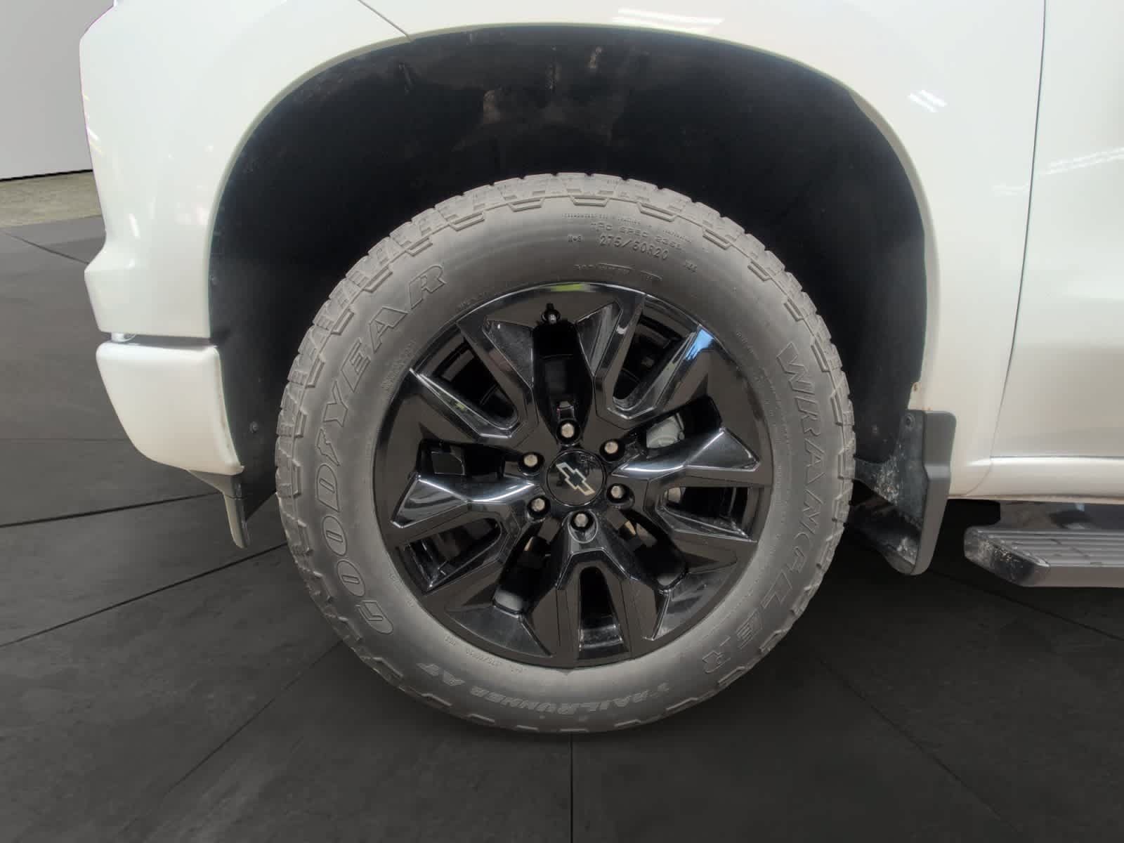Used 2023 Chevrolet Silverado 1500 RST AWD/4WD image 14
