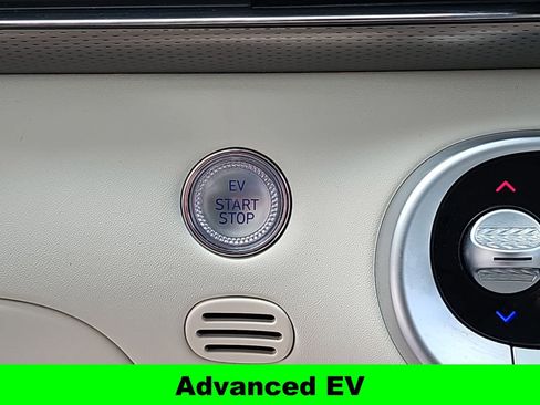 Used 2023 Genesis GV60 Advanced AWD/4WD image 23